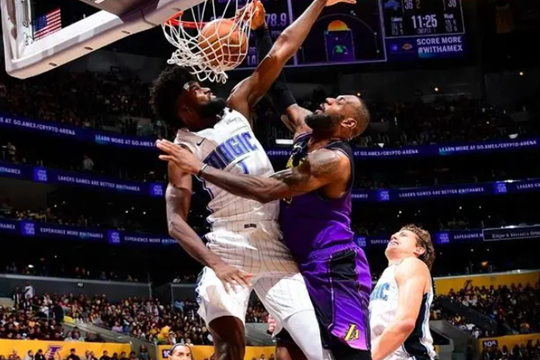 NBA半场湖人67-60魔术 湖人目前主场7胜0负