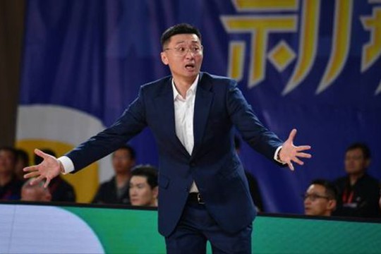 CBA赛场中赛场外再出幺蛾子，齐麟罚3万刘炜罚2万郭舰罚1万