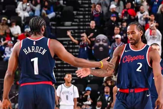 NBA本赛季的快船比上赛季的更强