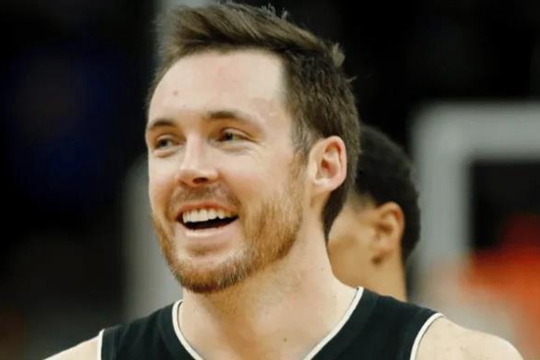 NBA交易：条件合适的情况下，活塞、猛龙、奇才愿接手康诺顿的合同