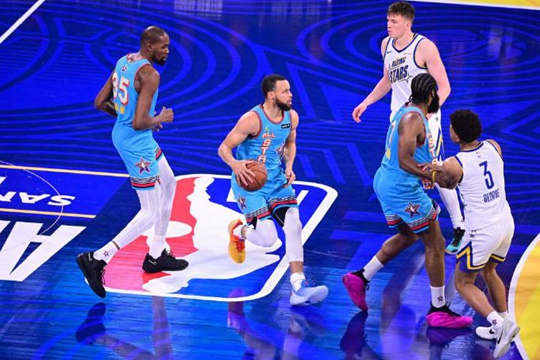 2025NBA全明星赛：奥尼尔队晋级决赛对决巴克利队