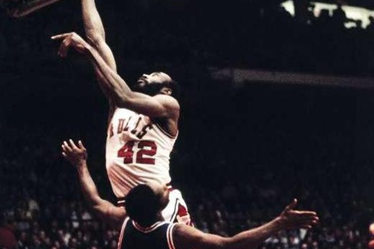 NBA历史仅有四人打出四双