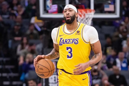 2024-25年NBA赛季，文班亚马和戴维斯均已经失去评奖资格