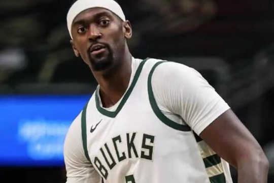 雄鹿队的小鲍比-波蒂斯被NBA禁赛25场