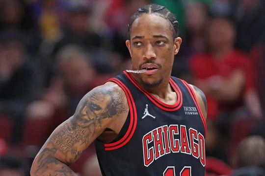 国王队的德马尔·德罗赞被NBA罚款 2.5 万美元