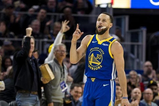 库里生涯总助攻数升至NBA历史第30位