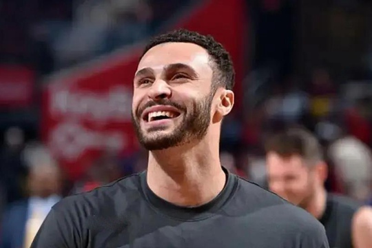 老鹰队前锋小拉里·南斯将缺席NBA2024/25赛季剩余常规赛