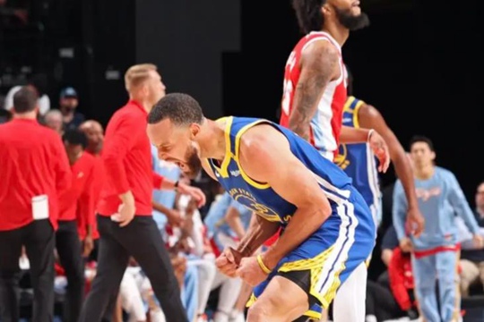 库里在30岁后已10次单场50+得分，NBA历史第一