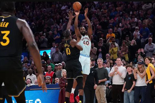 NBA承认勇士对阵马刺比赛最后两分钟出现4次漏判