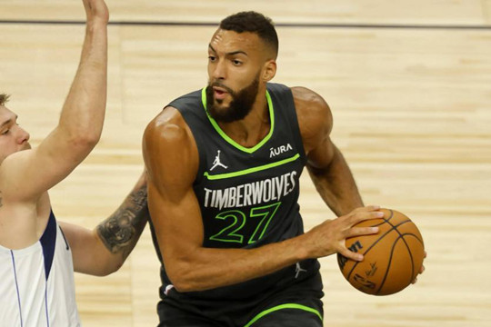 Marcus Morris：鲁迪·戈贝尔在湖人vs森林狼系列赛中的角色将成为胜负关键