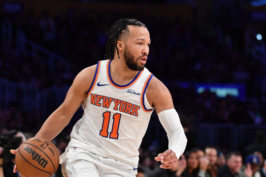 NBA尼克斯队近期(5月8日)消息汇总：防守调整、哈特作用、针对罗宾逊战术及波士顿首战解析