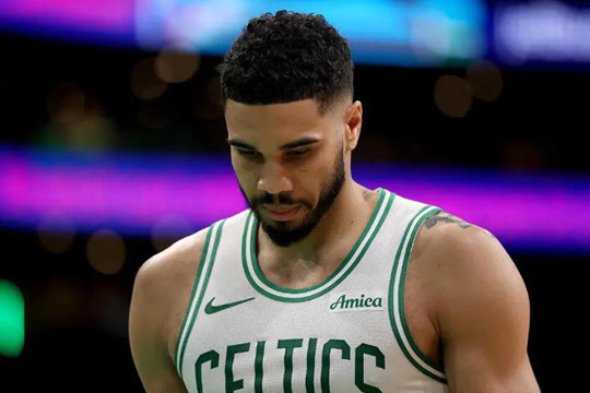 NBA凯尔特人队近期(5月9日)动态汇总:第二场失利、波尔津吉斯、霍福德、塔图姆、霍勒迪